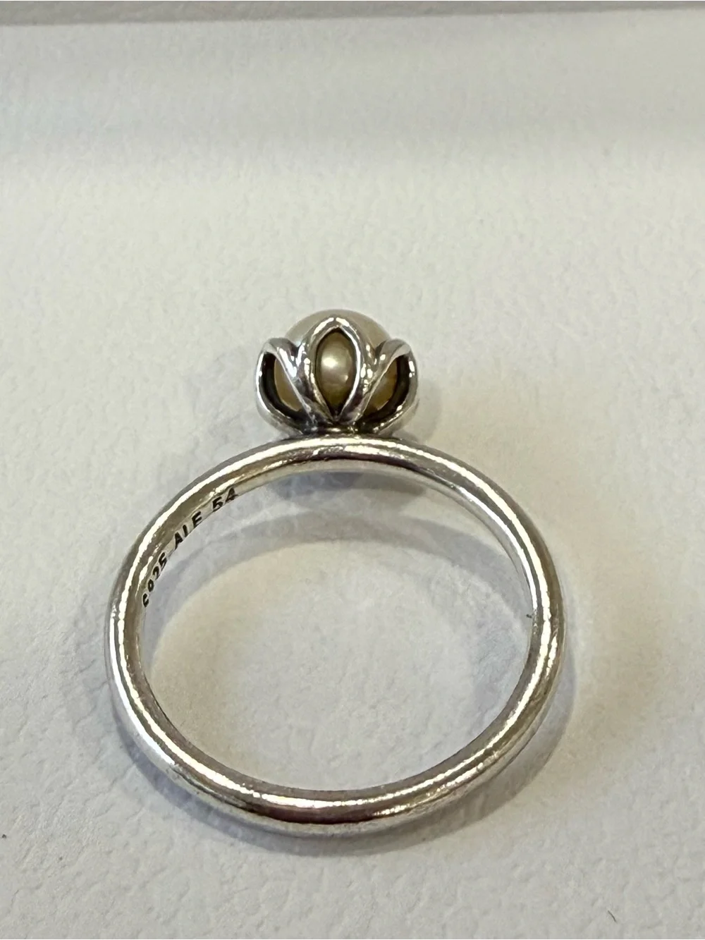 Pandora ring cultured